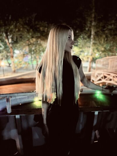  ,   Anastasiia, 20 ,   ,   