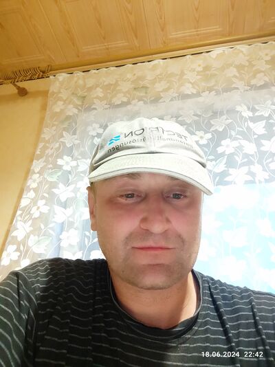  ,   Vadim, 41 ,   ,   