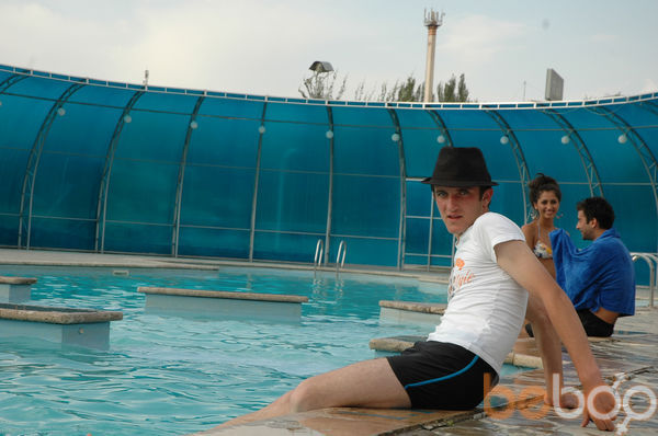  ,   Arman, 33 ,   ,   , c 