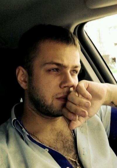  -,   Max, 33 ,  