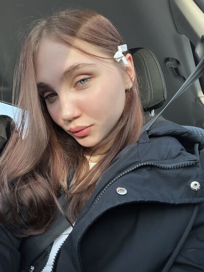  ,   Uliana, 25 ,   ,   , c , 
