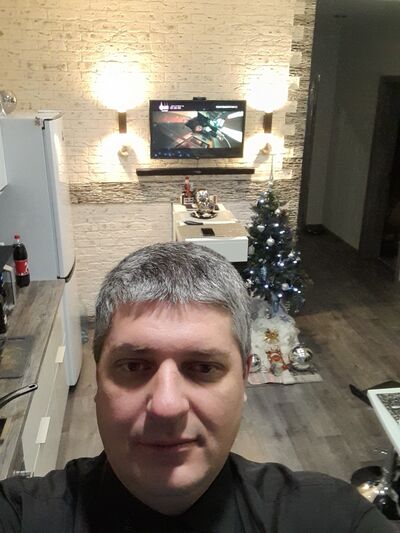  ,   Roman, 48 ,   c 
