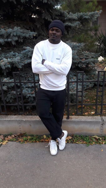  ,   Yannick, 34 ,   ,   , c 