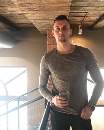  ,   Artem, 34 ,  
