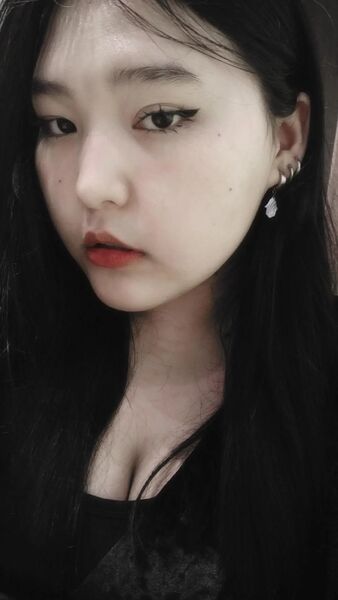  ,   Lidia, 21 ,   ,   