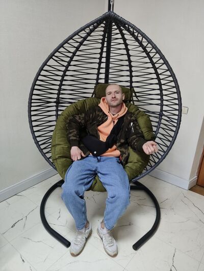  ,   Tony, 33 ,   ,   , c , 