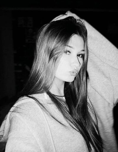  ,   Katya, 18 ,   