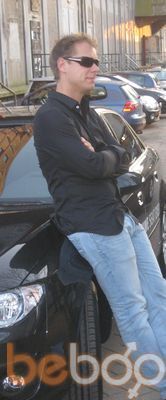  ,   Alex, 32 ,  