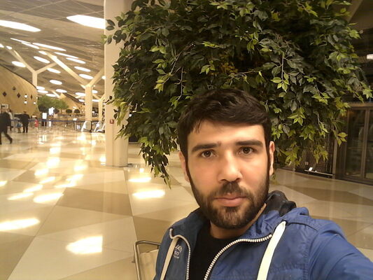  ,   Ayxan, 39 ,   