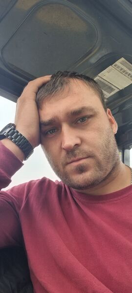  ,   Alex, 32 ,   ,   