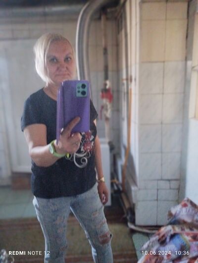  ,   Svetlana, 53 ,     