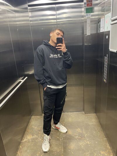  ,   Amro, 24 ,   ,   