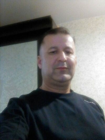  ,   Doctor, 48 ,     , c 