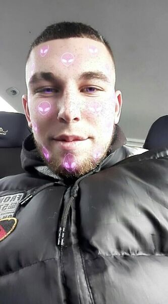  ,   Aleksei, 25 ,   ,   , c 