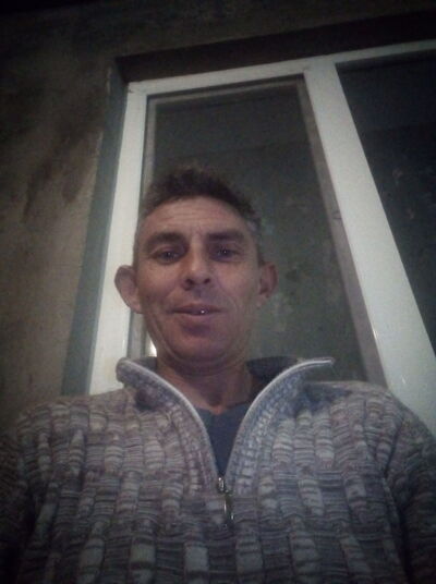  ,   Denis, 40 ,     , c 