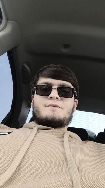  ,   Shahrom, 27 ,   ,   