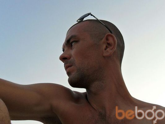  ,   Den Chik, 42 ,   ,   , c , 