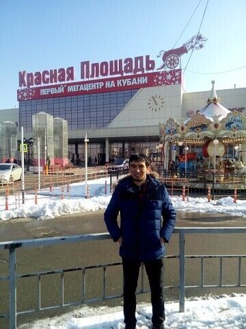  ,   Elbek, 37 ,   ,   , c 