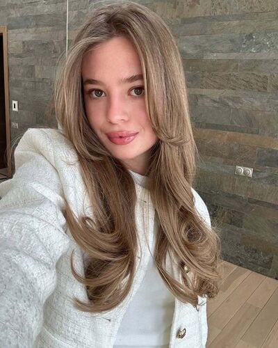  ,   Angelina, 28 ,   ,   