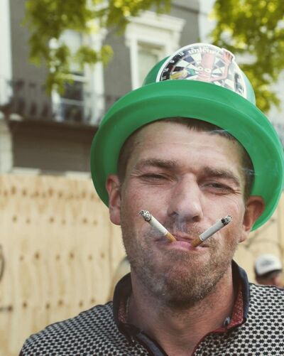 ,   Artur, 40 ,   ,   , c 