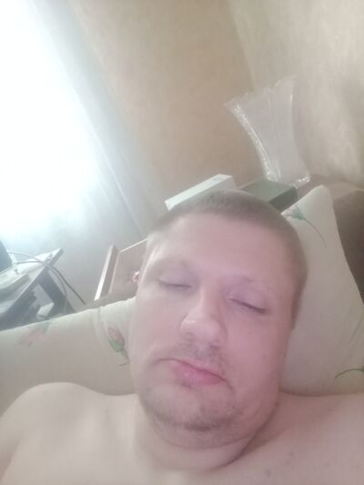  ,   Anton, 42 ,   ,   