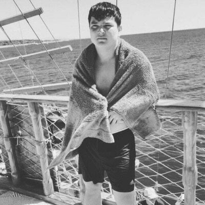  ,   Abduvohid, 25 ,   ,   