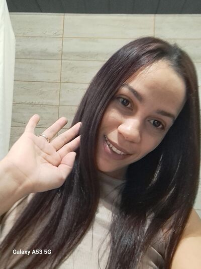  ,   Lali, 26 ,   ,   