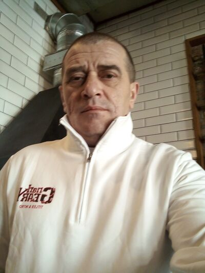  -,   , 52 ,  