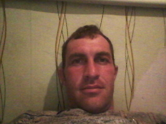  ,   Sasha, 39 ,   