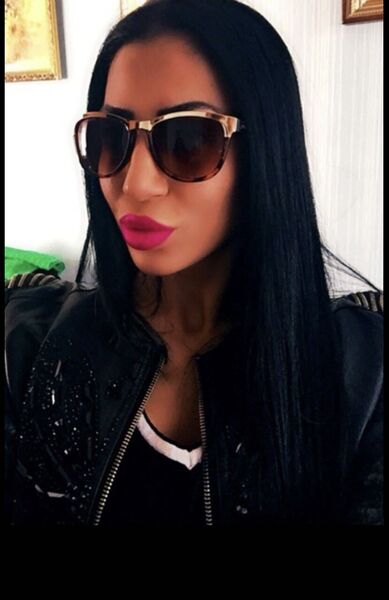   ,   Yana, 39 ,   ,   