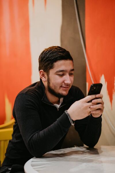  ,   Alish, 25 ,   ,   
