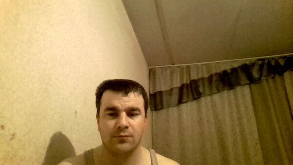  ,   Ruslan, 40 ,   ,   , c 