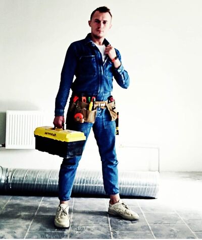  ,   Maxim, 32 ,   ,   , c 
