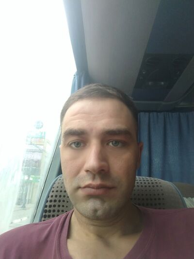  ,   Ivan, 33 ,   ,   
