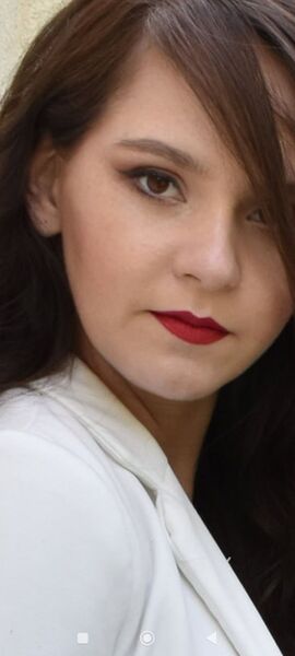  ,   Mihaela, 33 ,   c 