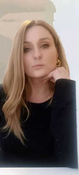 ,   Angela, 32 ,   ,   