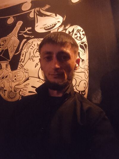  ,   Yaroslav, 33 ,   ,   , c , 