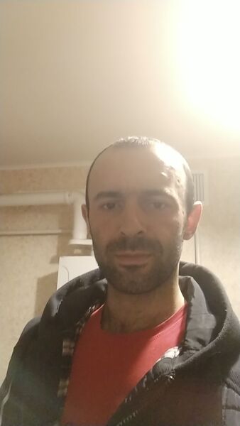  ,   Viktor, 38 ,   ,   