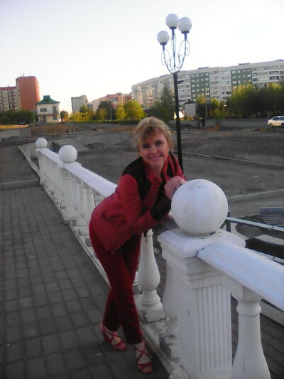  ,   Olia, 44 ,  