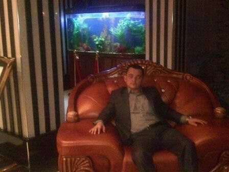  18801597  Sherxan, 44 ,    