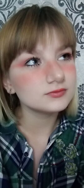  ,   Darina, 21 ,   