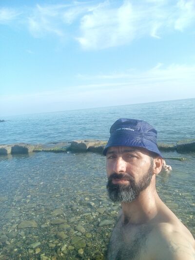  --,   Ruben, 42 ,   ,   