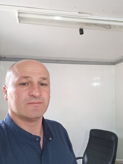  ,   Ali, 45 ,   ,   
