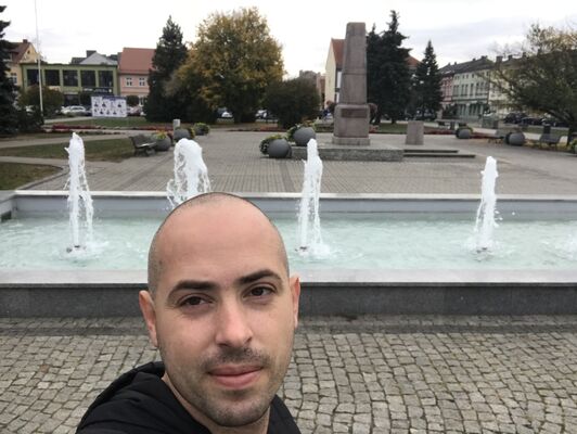  ,   Slavik, 37 ,   ,   , c 