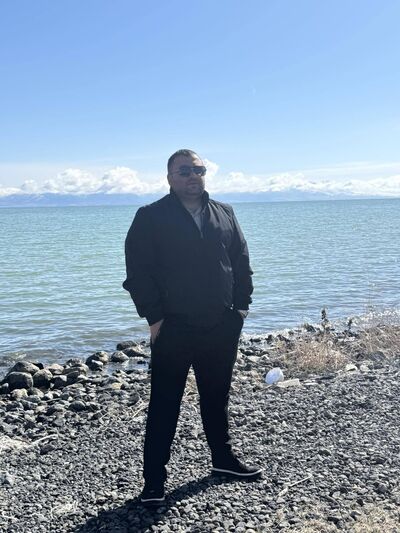   ,   Artur, 38 ,   ,   