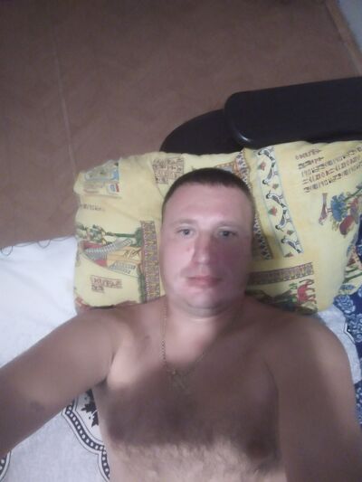  ,   Dima, 39 ,  