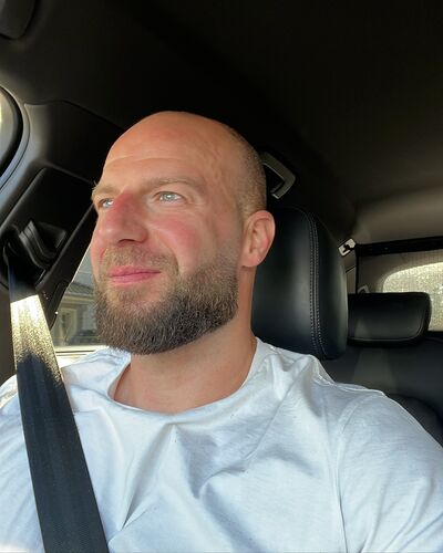  ,   Steve , 44 ,   ,   
