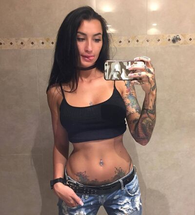      ,   Lili, 35 ,  