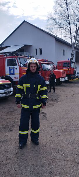  ,   Vladyslav, 33 ,   ,   