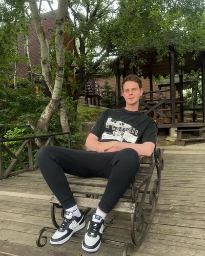  ,   , 27 ,   ,   